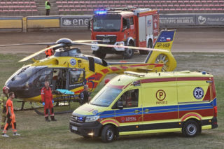 Dramat na meczu żużlowym! Śmigłowiec LPR lądował na stadionie
