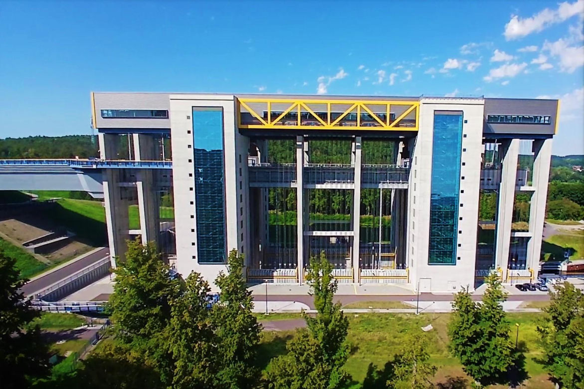 Podnośnie dla statków w Niederfinow