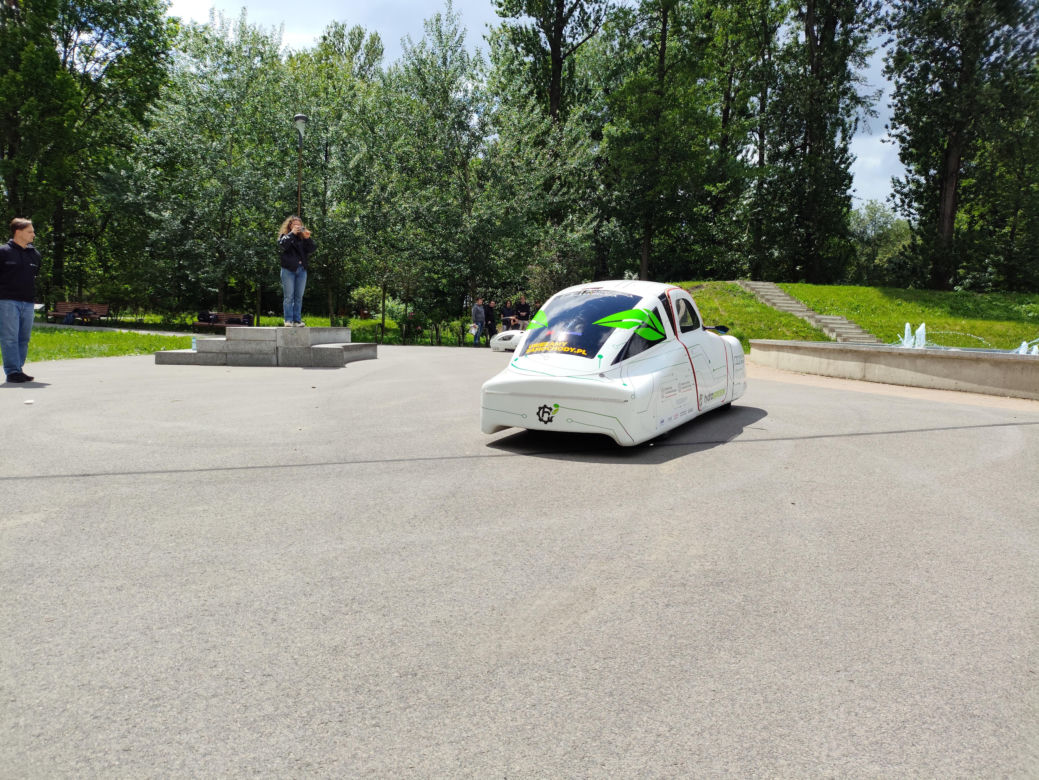 Hydros i Hydra gotowe do kolejnego Shell Eco-marathon. Jak zmieniły się bolidy?