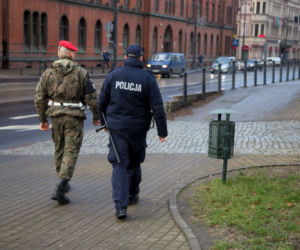 Policja patroluje Bydgoszcz wspólnie z Żandarmerią Wojskową