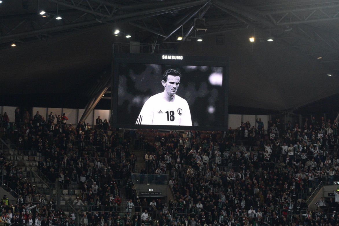 Legia - Zagłębie: Żona, brat i dzieci Jacka Magiery dziękują kibicom