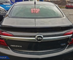 Nieoznakowany Opel Insignia OPC
