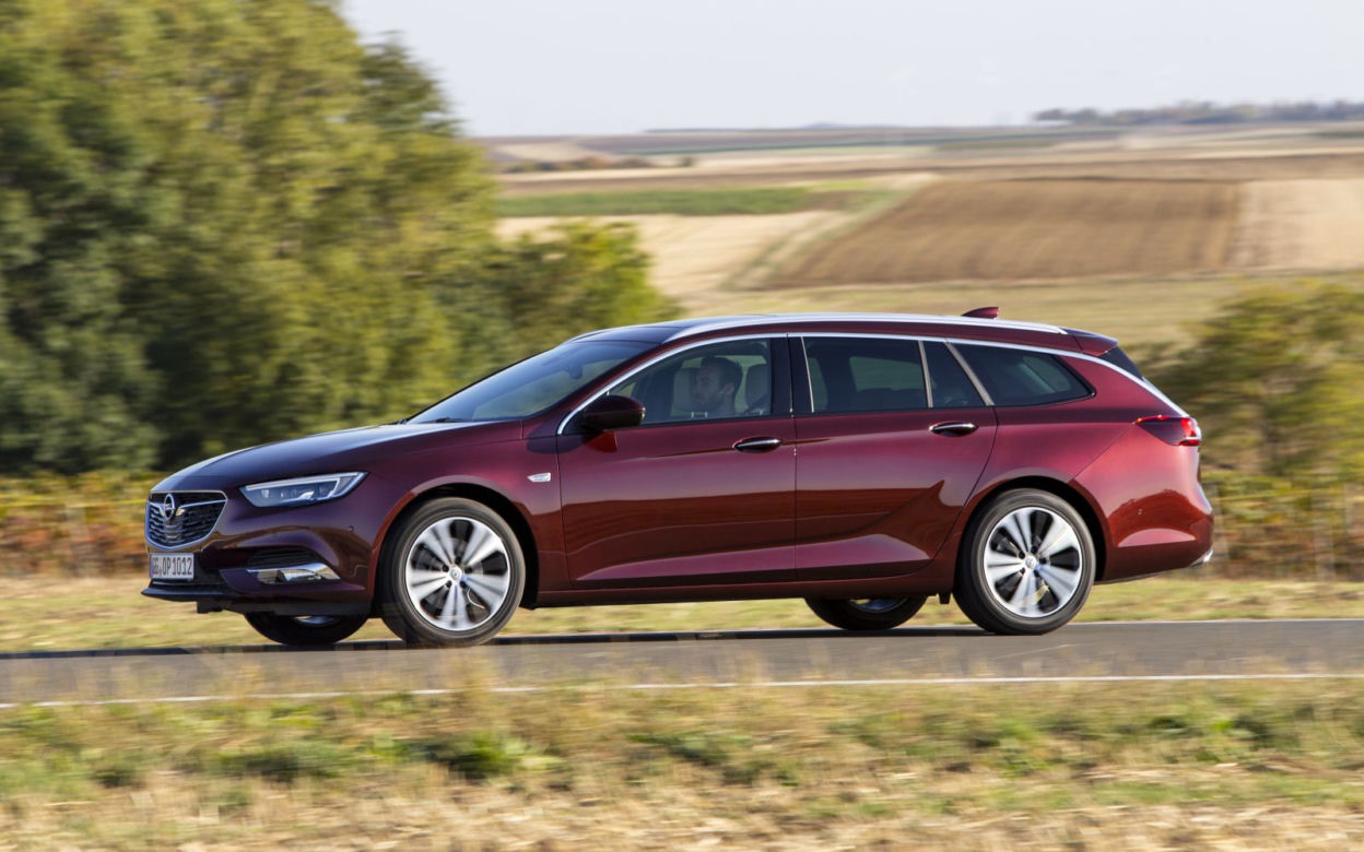 Opel Insignia Sports Tourer 1.6 Turbo 200 KM A6
