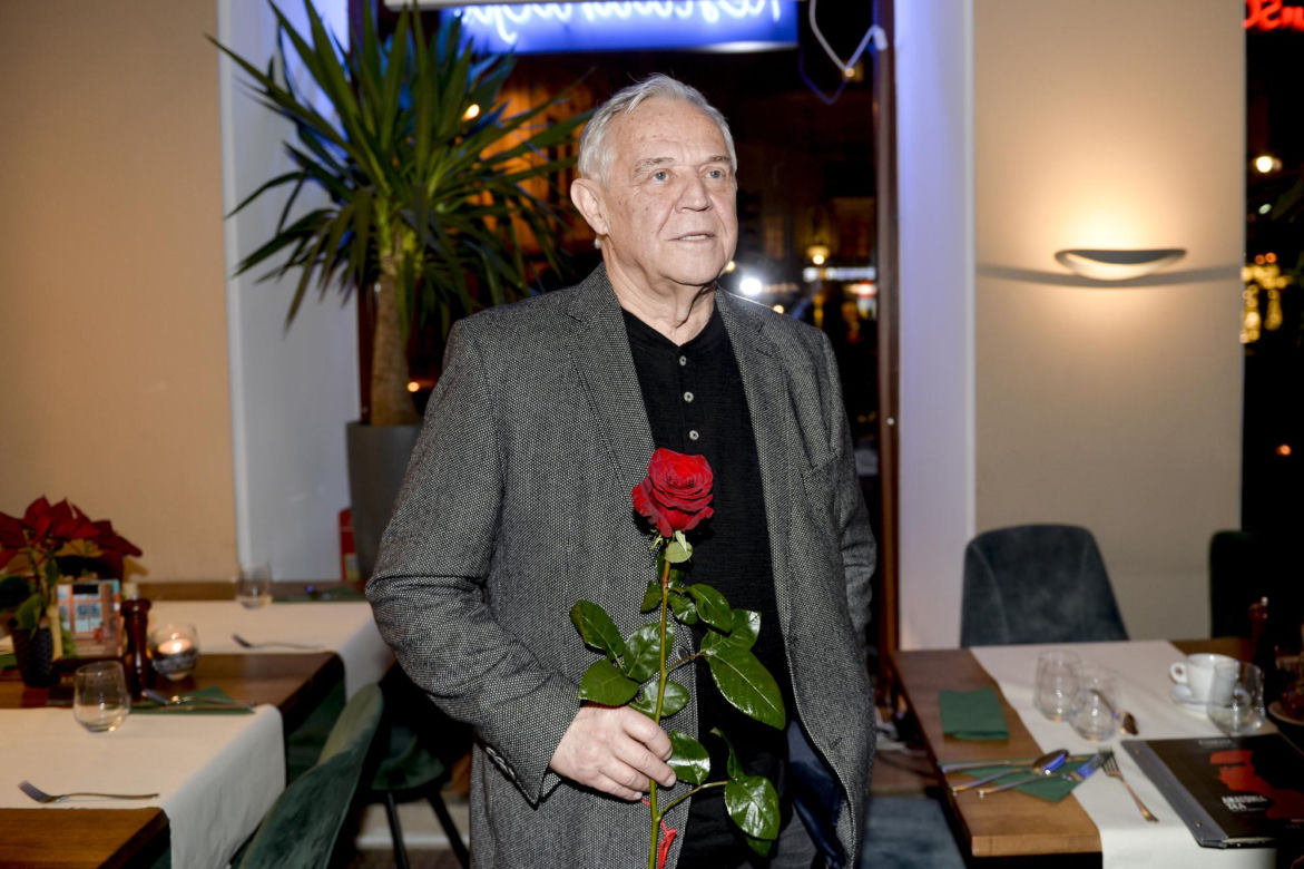 Marek Kondrat zaczynał karierę jako 11-latek. Tak na przestrzeni lat zmieniał się kultowy aktor
