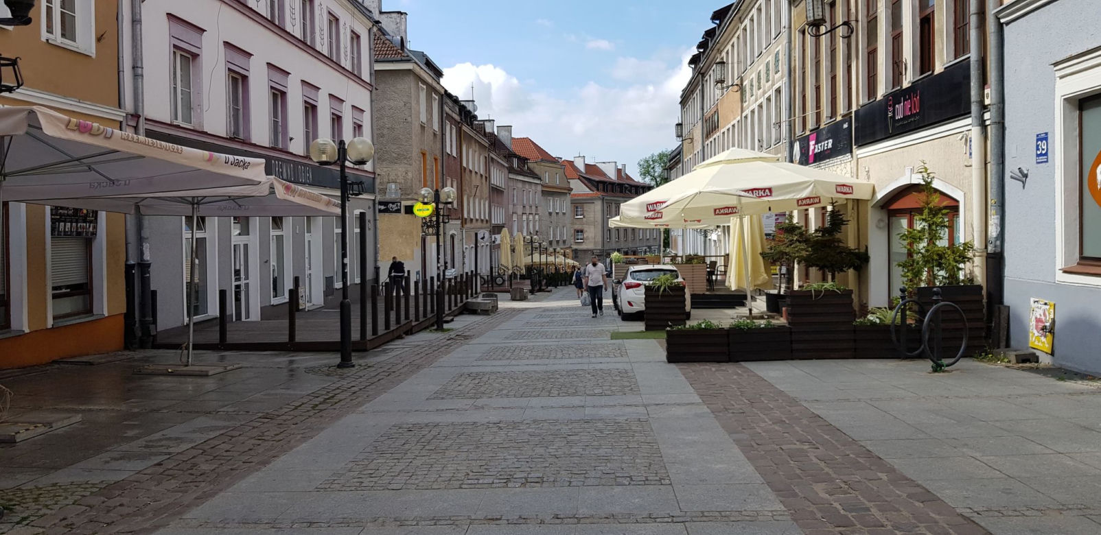 Wraca gastronomia. Na razie tylko na zewnątrz