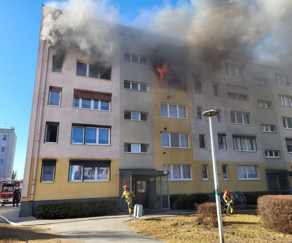 Dwie osoby poszkodowane w pożarze w Kościanie