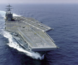 Kto ma lotniskowiec, ten ma prestiż. To kosztowny pokaz siły!