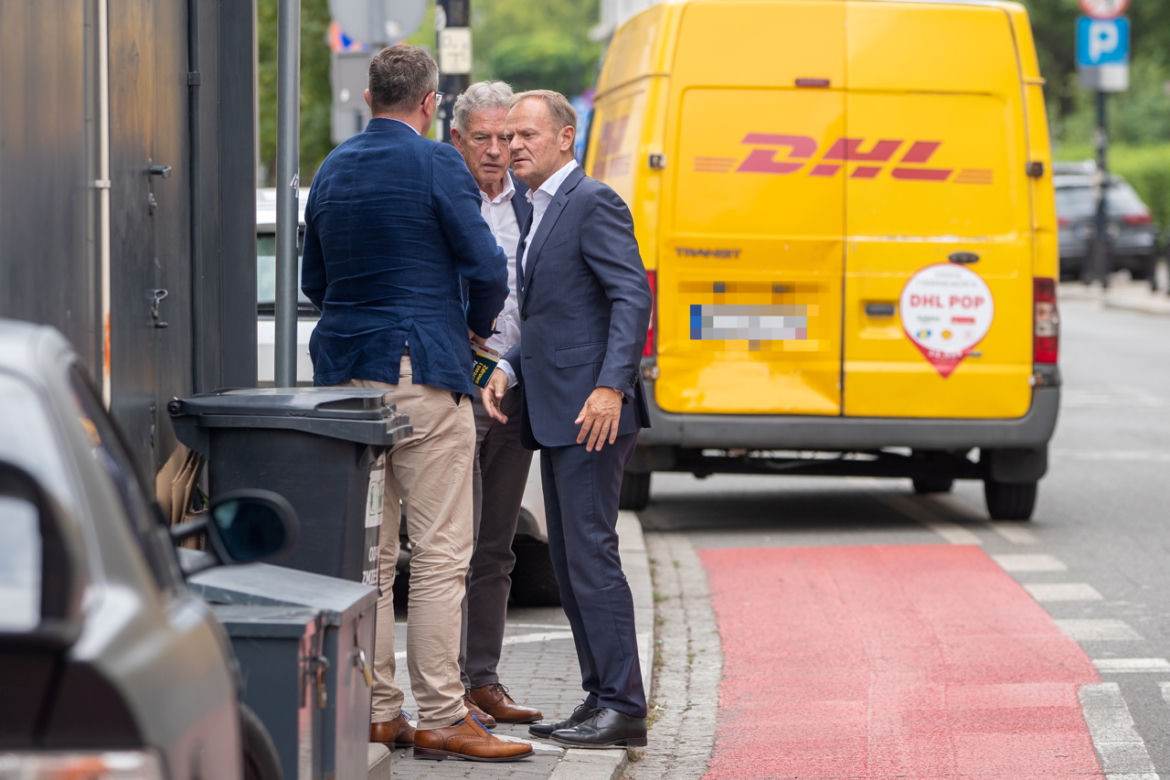 Tusk i ambasador USA spotkali się przy tatarze