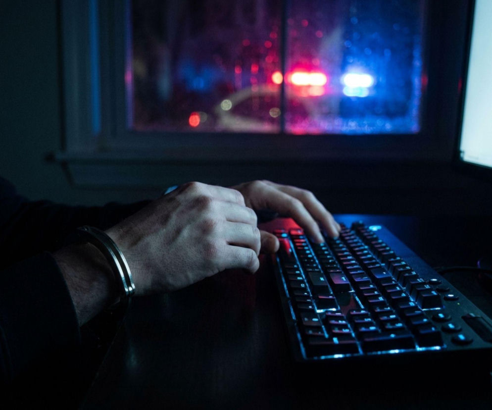 Polowanie w sieci przerwane! 32-latek udawał 13-latkę, jest zatrzymany