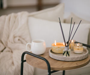 Wsyp do słoiczka i postaw na stoliku w salonie. Poczujesz jak przyjemny zapach roznosi się po całym domu. Zapach do domu