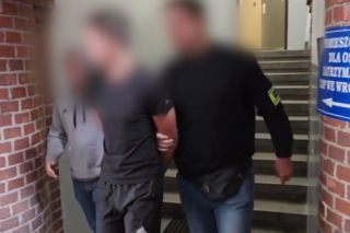 Brutalny napad na uczniów we Wrocławiu! Młodociani bandyci w rękach policji