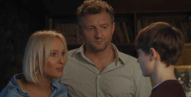 M jak miłość odc. 1921. Dorota (Iwona Rejzner), Bartek (Arkadiusz Smoleński), Franek (Jarosław Śmigielski)