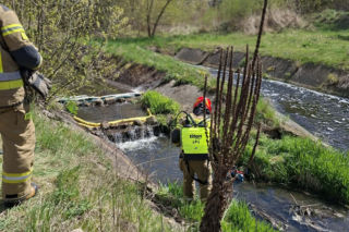Nieznana substancja w rzece Kamiennej