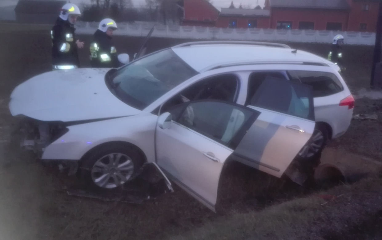 Małopolska: Poważne wypadki pod Krakowem, kilka osób rannych