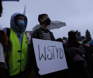 Protest przeciwko Lex Czarnek przez Sejmem