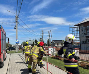 Ewakuacja szkoły w Luszowicach. Budynek musiało opuścić 265 osób