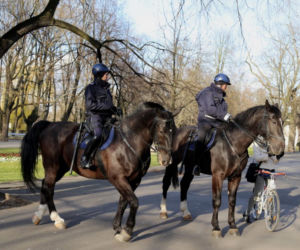 Egzamin dojrzałości: policja wlepia mandaty warszawiakom