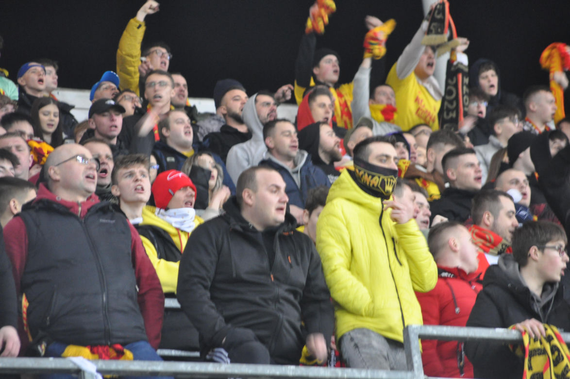 Korona Kielce - ŁKS Łódź. Zdjęcia kibiców na Suzuki Arenie