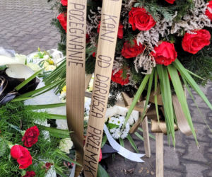 Pogrzeb milionera Karola Kani ze Śląska, który zginął  w katastrofie lotniczej w Pszczynie