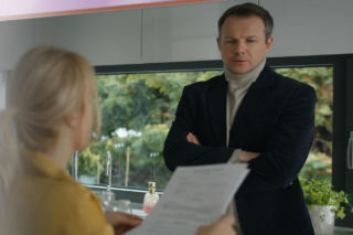 Barwy szczęścia po wakacjach odc. 3392. Bruno (Lesław Żurek), Karolina (Marta Dąbrowska)
