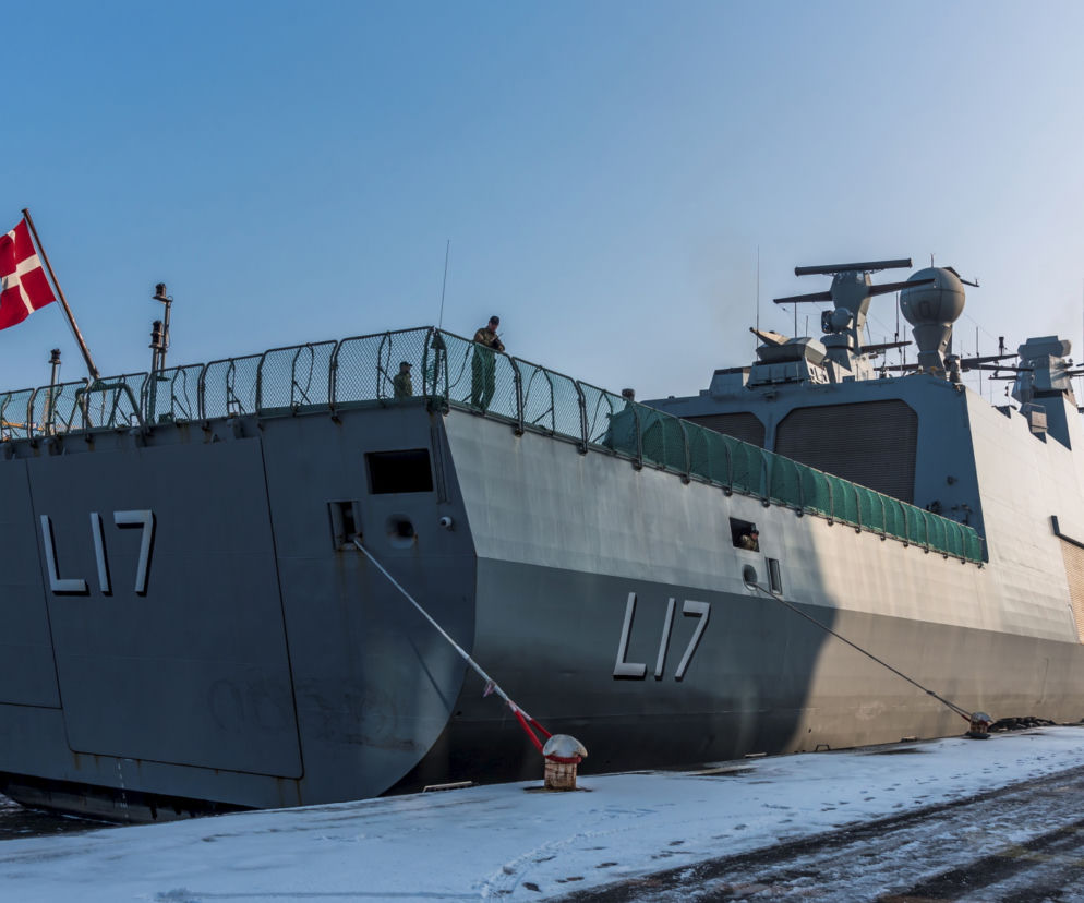 Piraci napadli na statek i uprowadzili załogę!  Fregata Esbern Snare