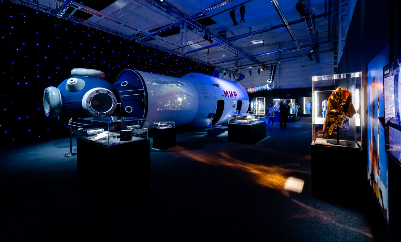 COSMOS DISCOVERY Space Exhibition w Warszawie