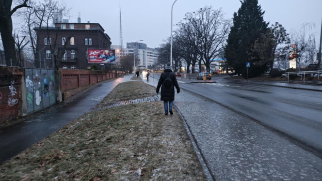 Pociągi odwołane, gigantyczne opóźnienia! Paraliż na torach w całej Polsce