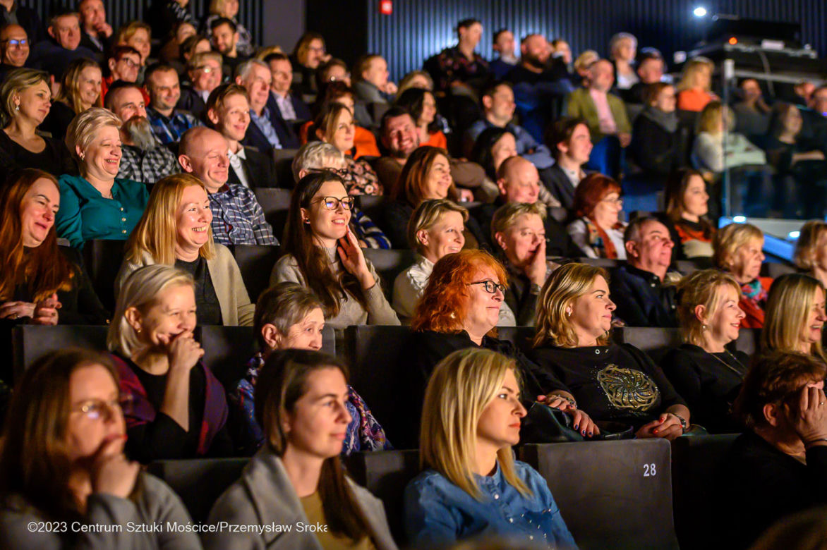 Spektakl „Prezent urodzinowy” Teatru Capitol w Centrum Sztuki Mościce