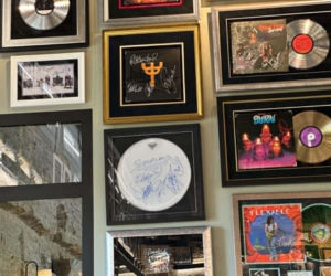 Ćmielów. Największa w Europie kolekcja gitar