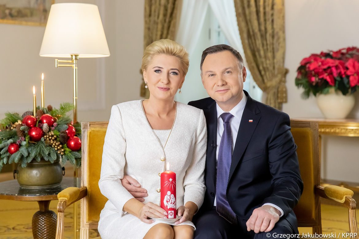 Pierwsza Dama nie powinna zarabia więcej niż 7000 zł