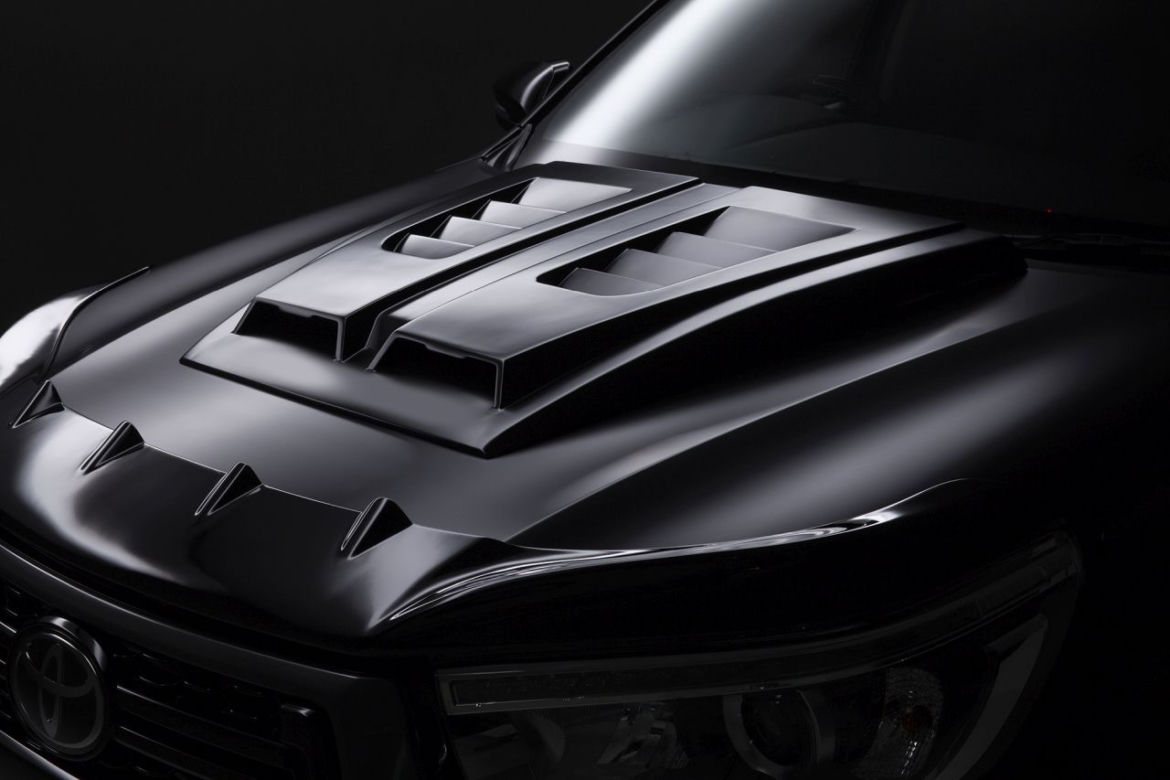 Toyota Hilux po tuningu WALD International 