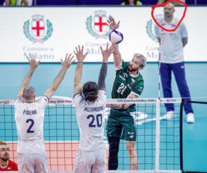 ME siatkarzy. Prawie nikt nie mówi o tym, co zrobił Nikola Grbić w końcówce meczu Polska - Słowenia! Co za odwaga!