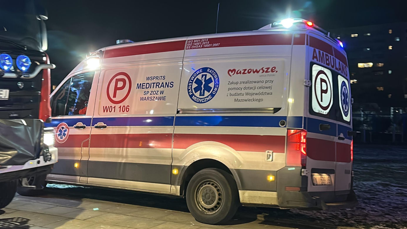 Szesnastolatek ciągnięty przez tramwaj. Chwilę wcześniej przechodził na czerwonym świetle. Cudem uniknął śmiercit