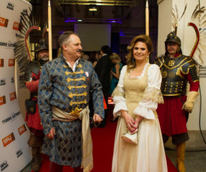 Projektant mody zachwycony suknią ślubną żoną Marka Jakubiaka! Taki wybór jest zjawiskowy