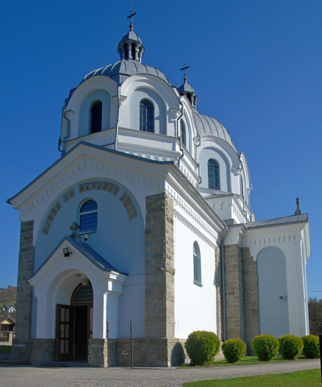 To jedna z najpiękniejszych wsi w województwie małopolskim. Kiedyś była częścią popularnego uzdrowiska