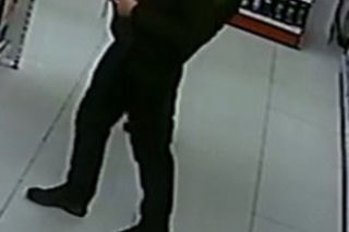 Kolejna kradzież w Poznaniu. Rozpoznajesz tego mężczyznę?