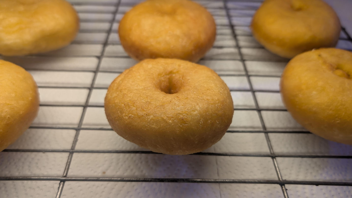 Tłusty czwartek na diecie? Upiecz te łatwe i pyszne fit pączki twarogowe z przepisu tiktokerki