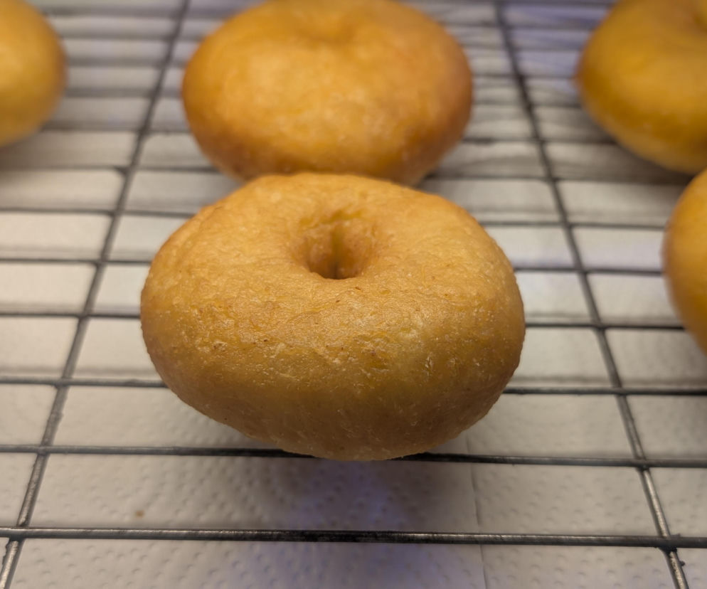 Tłusty czwartek na diecie? Upiecz te łatwe i pyszne fit pączki twarogowe z przepisu tiktokerki