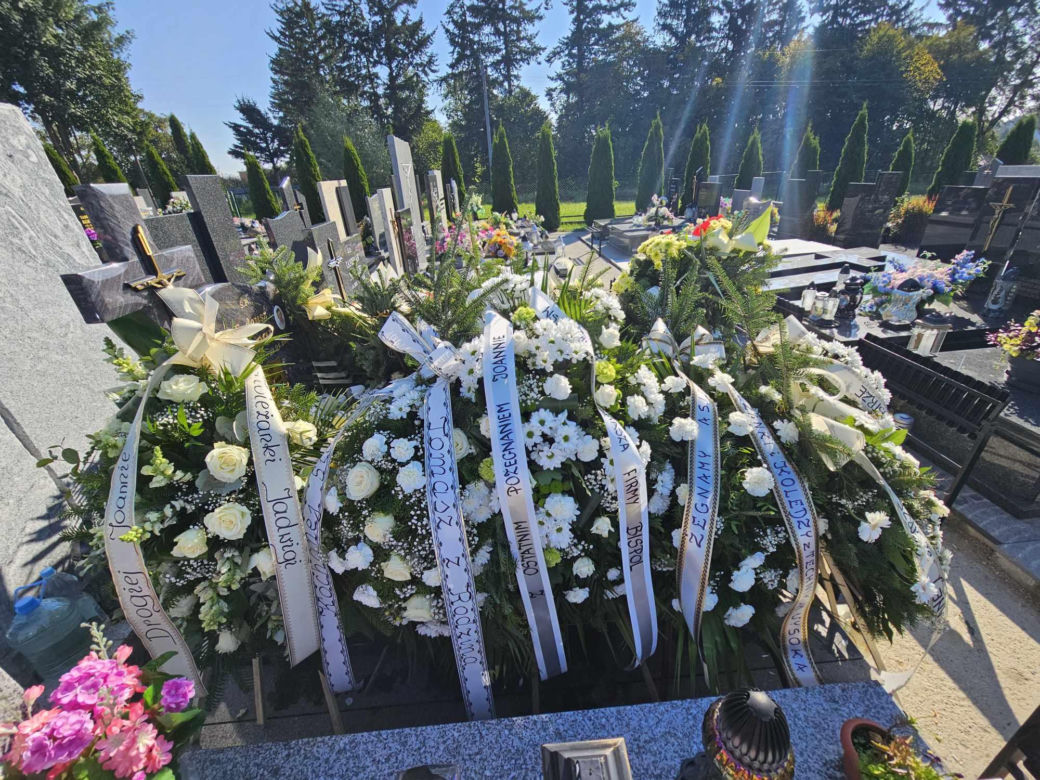 Łańcut. Joasię szukali wszyscy, została zabita. Grób 24-latki [GALERIA]