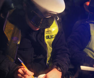 Policjanci nie będą wypisywać mandatów