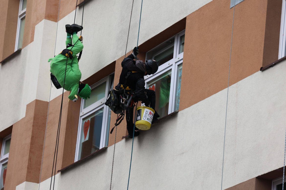 Alpiniści dla WOŚP dali radość małym pacjentom z Uniwersyteckiego Szpitala Dziecięcego w Lublinie