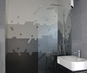 Mozaika w łazience w stylu loft