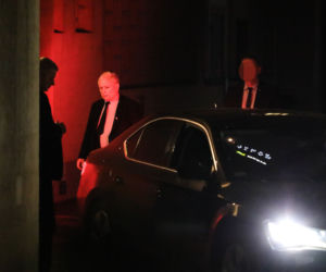 Ujawniamy kulisy posiedzenia klubu PiS w siedzibie partii