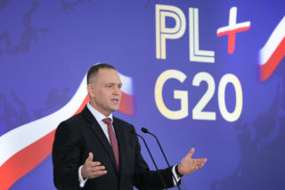 Prezydent Nawrocki chce zmian w emeryturach. Czy to zachwieje systemem?