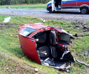 Bielsk Podlaski – Kleszczele. Samochód rozpadł się na pół po uderzeniu przez terenówkę