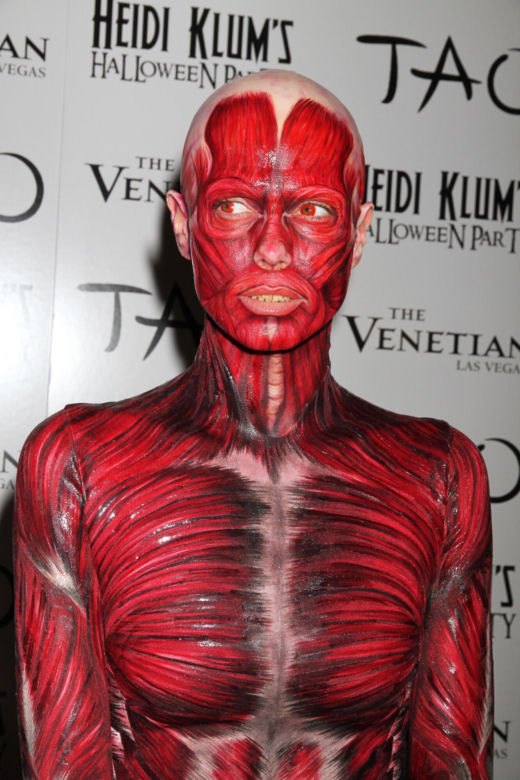 Heidi Klum jest niekwestionowaną królową Halloween. Jej przebrania wprawiają w osłupienie!
