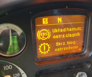 Uciekał przed ITD, bo bał się konsekwencji. Kierowca ciężarówki jechał na magnesie