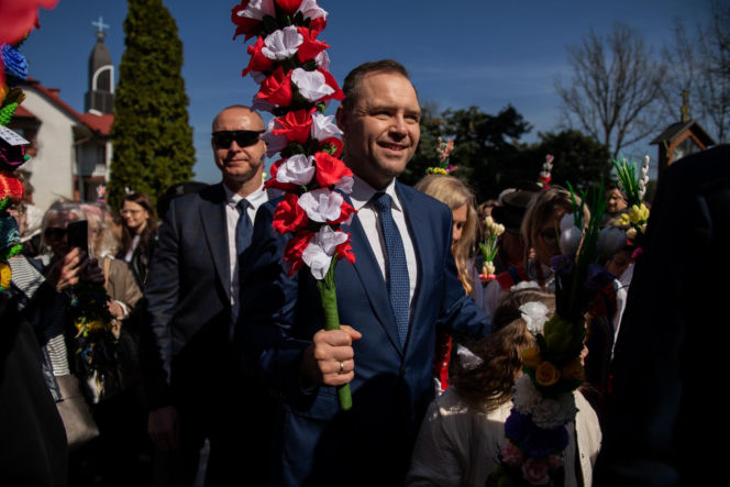 Karol Nawrocki pokazał się z patriotyczną palemką w zaskakującym miejscu! Była ogromna!