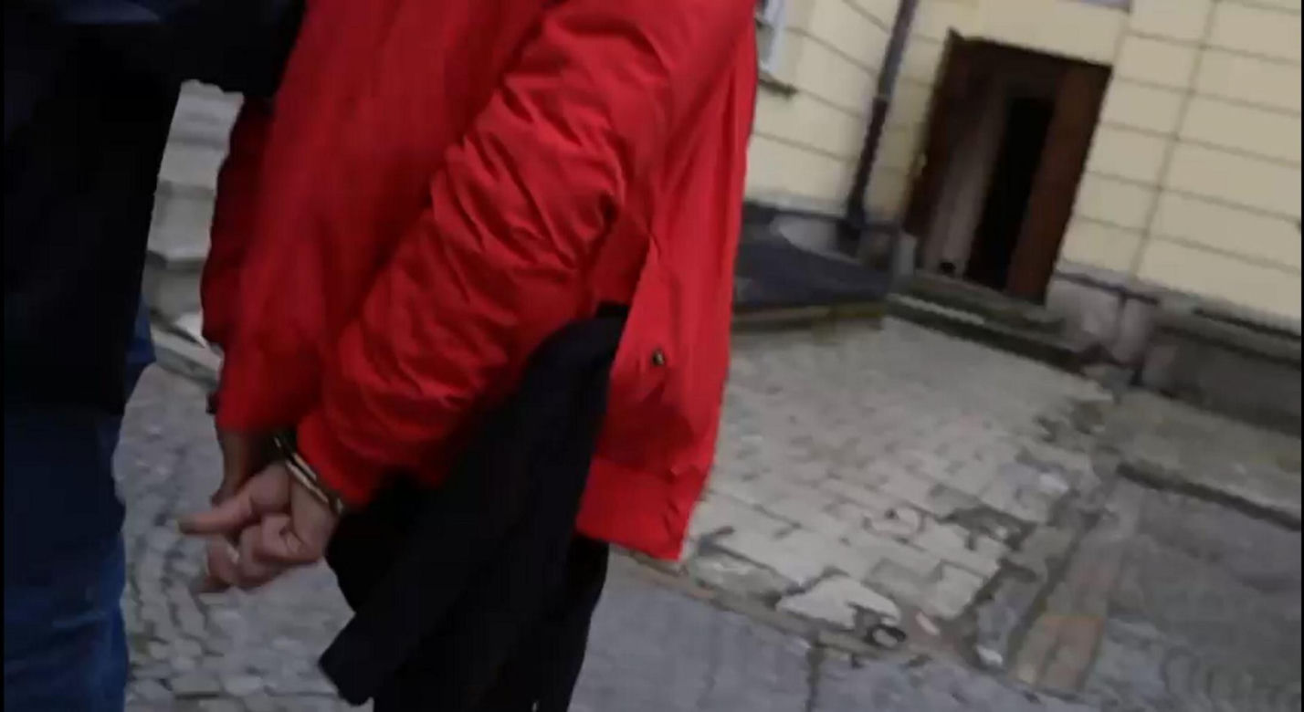 Podłożyła bombę w centrum Warszawy. W mieszkaniu miała zdjęcie Osamy bin Ladena