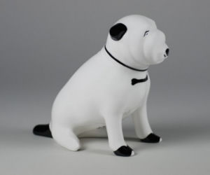 Stylowe prezenty: figurka porcelanowa Buldog angielski, proj. Kazimierz Czuba (2003), Fabryka Porcelany AS Ćmielów